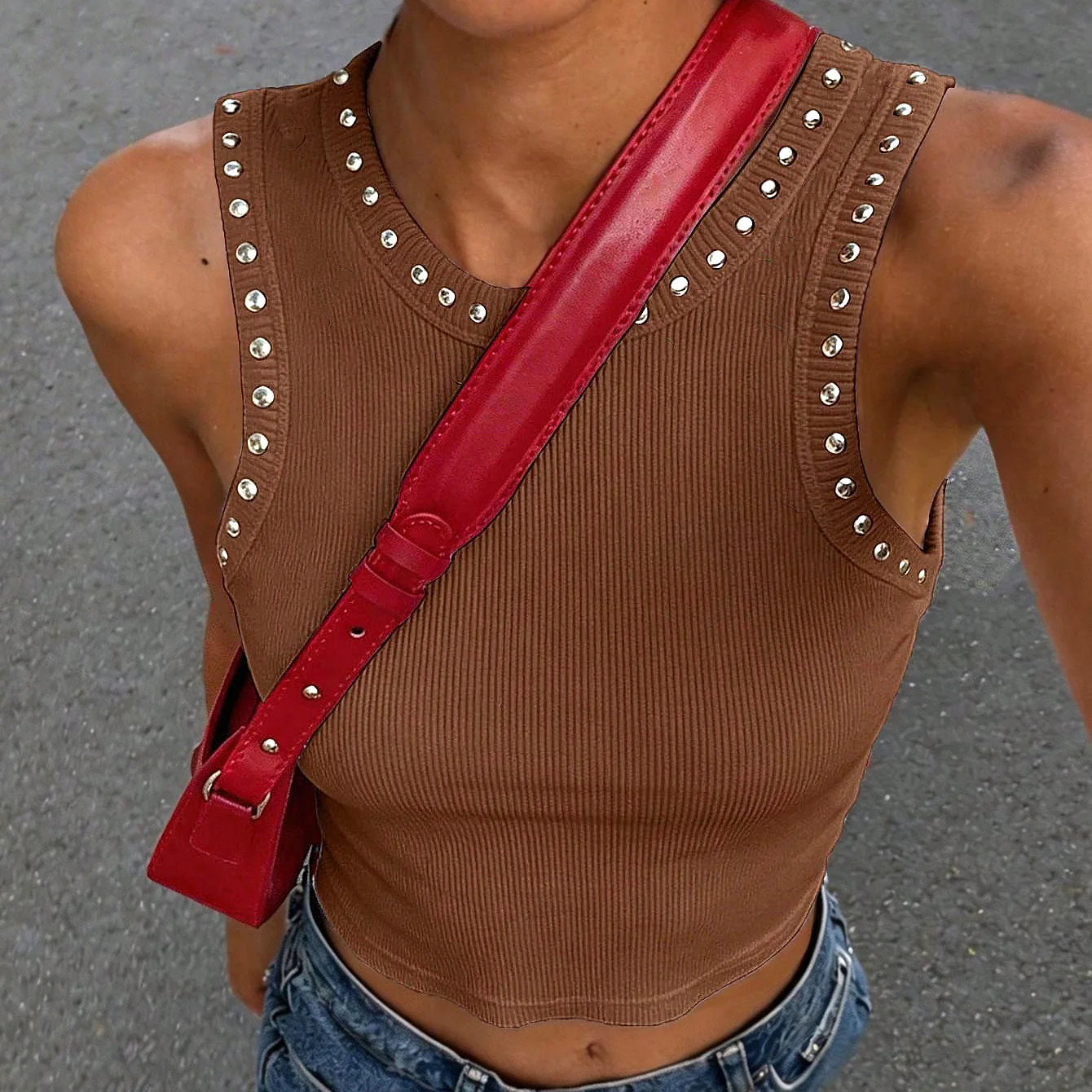 Укороченный топ Y2K с заклепка – обзор и цена Tank Top Ribbed